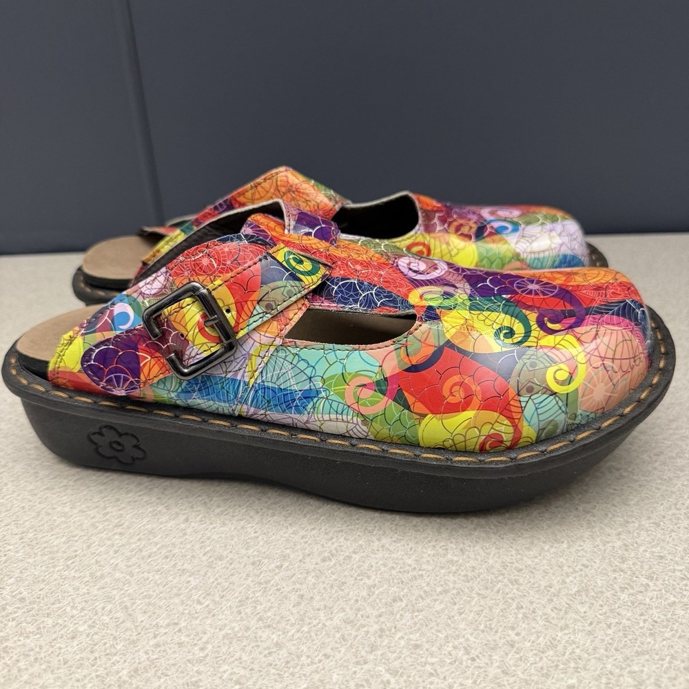 Ingaro Happy Mules Clogs Size 8.5 Slip‎ Resistant Abstract Colorful Nurse NWOT